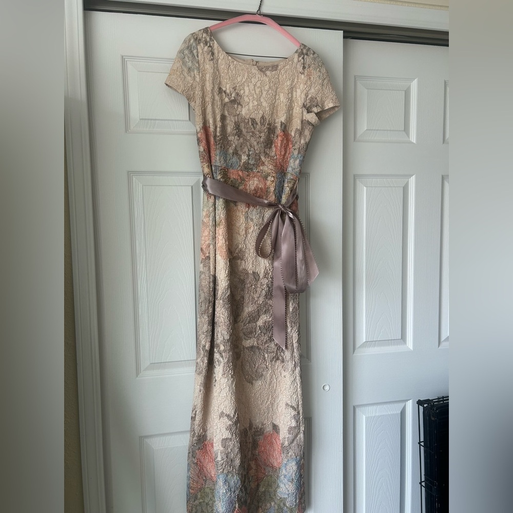 Elegant Floral Lace Dress with Sash